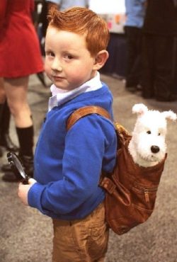Petit garçon déguisé en Tintin
