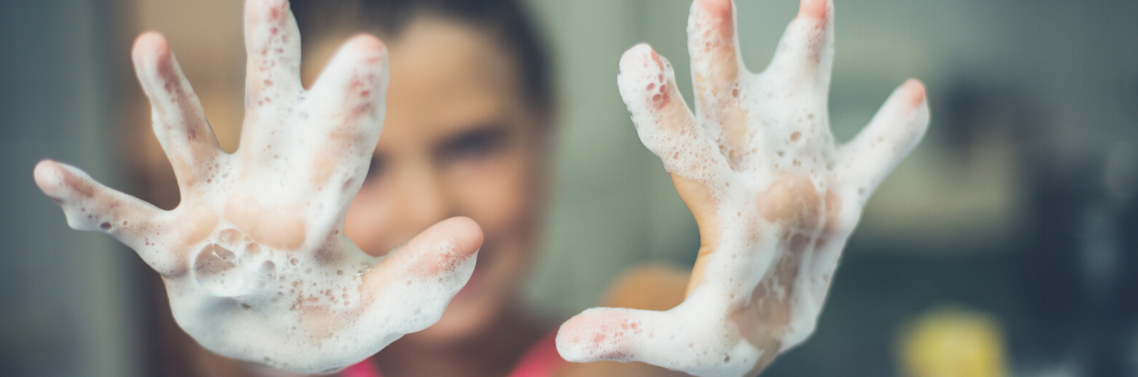 Apprendre aux enfants à bien se laver les mains