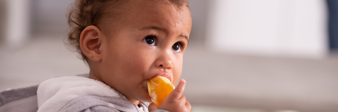 Aider bébé à manger tout seul en sécurité? 1 Sécurité des repas