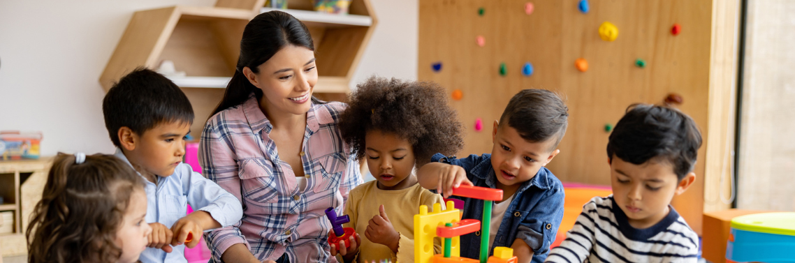 Pénurie de professionnels de la petite enfance : quelles solutions ? 1 assistante maternelle